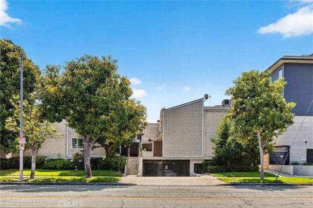 4230 Whitsett Avenue 6, Studio City, CA 91604