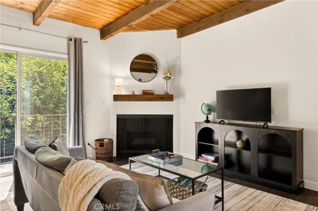 4230 Whitsett Avenue 6, Studio City, CA 91604