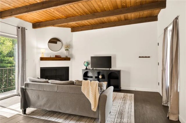 4230 Whitsett Avenue 6, Studio City, CA 91604