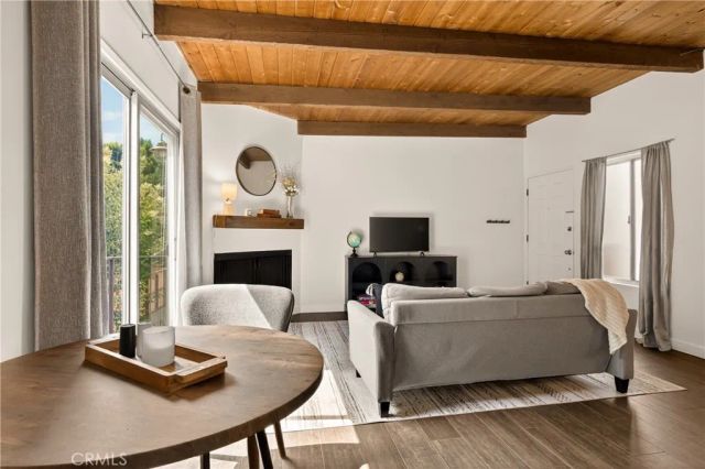 4230 Whitsett Avenue 6, Studio City, CA 91604