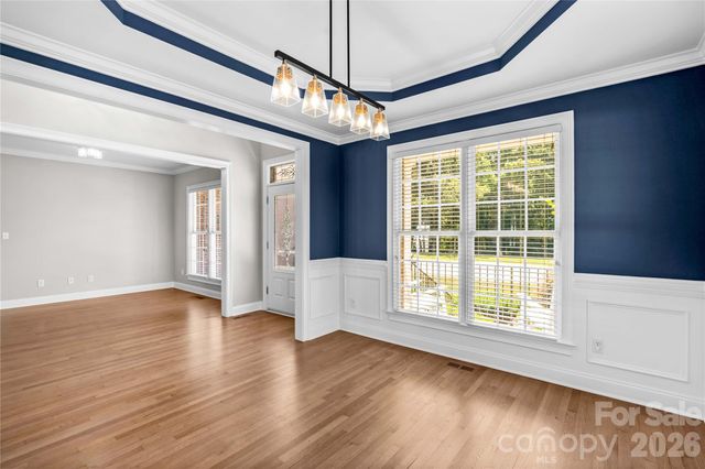 185 Upper Oak Drive, Statesville, NC 28625