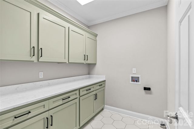 185 Upper Oak Drive, Statesville, NC 28625