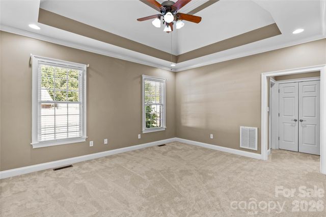 185 Upper Oak Drive, Statesville, NC 28625