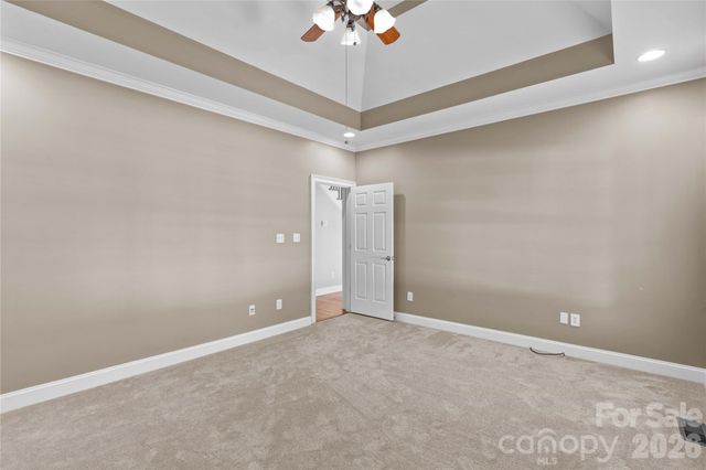 185 Upper Oak Drive, Statesville, NC 28625