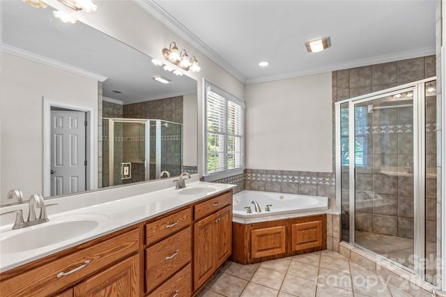 185 Upper Oak Drive, Statesville, NC 28625