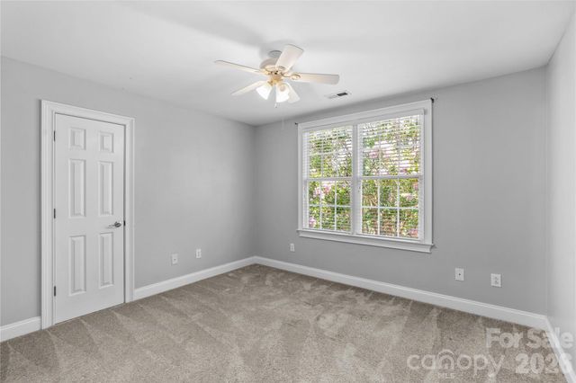 185 Upper Oak Drive, Statesville, NC 28625