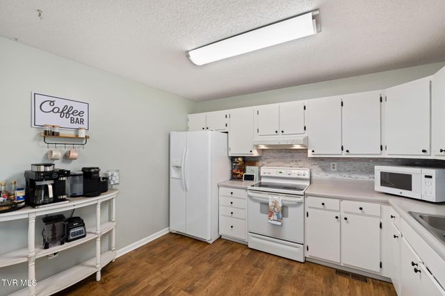 605 Old Snapps Ferry Road, Chuckey, TN 37641