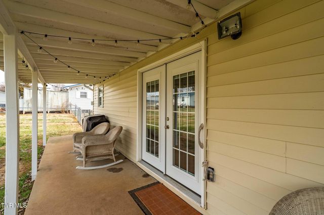 605 Old Snapps Ferry Road, Chuckey, TN 37641