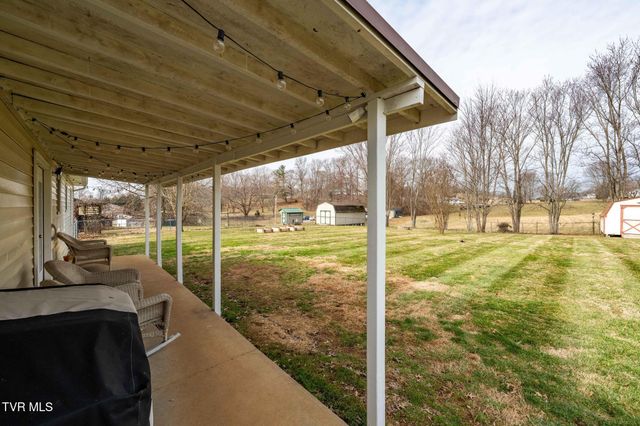 605 Old Snapps Ferry Road, Chuckey, TN 37641