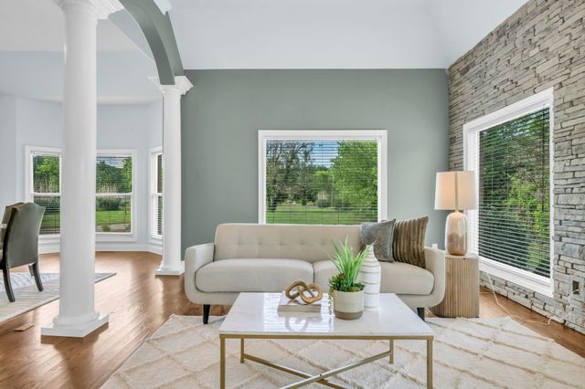 202 North Clydeton Road, Waverly, TN 37185