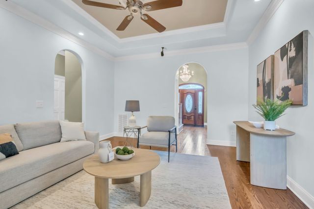 202 North Clydeton Road, Waverly, TN 37185
