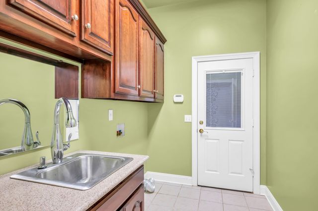202 North Clydeton Road, Waverly, TN 37185
