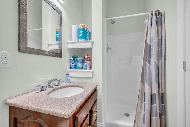 202 North Clydeton Road, Waverly, TN 37185