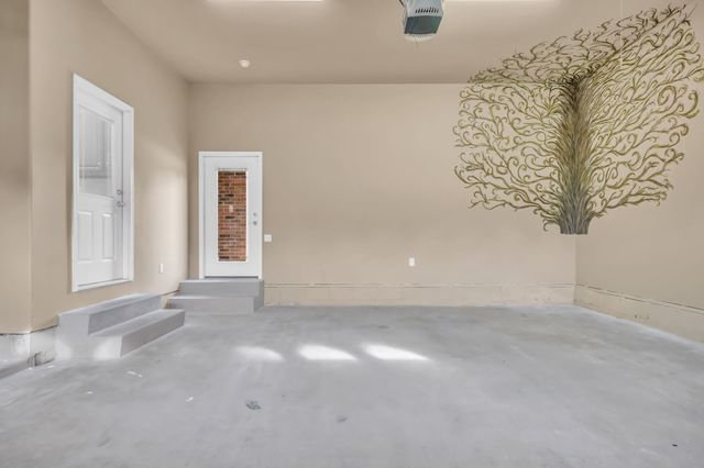 202 North Clydeton Road, Waverly, TN 37185