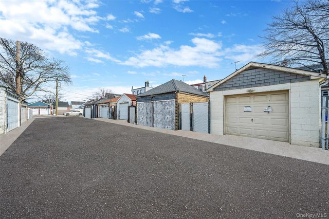 10710 111th Street, Richmond Hill, NY 11419