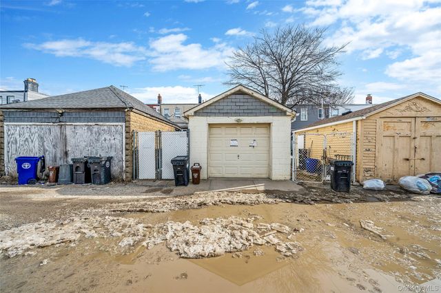 10710 111th Street, Richmond Hill, NY 11419