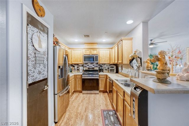 6675 Caporetto Lane 104, North Las Vegas, NV 89084