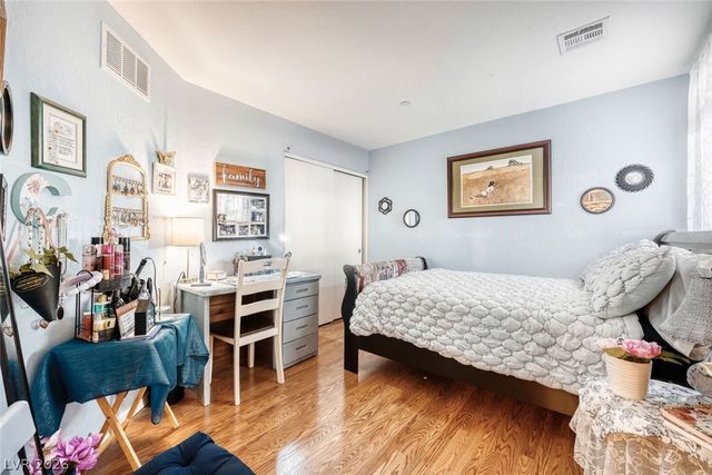 6675 Caporetto Lane 104, North Las Vegas, NV 89084