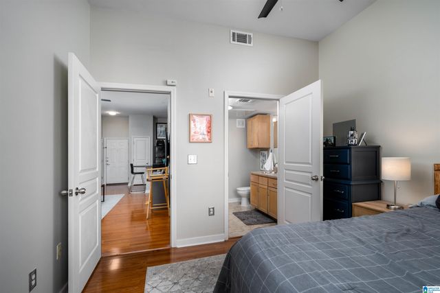 401 20th St S Apt 113, Birmingham, AL 35233