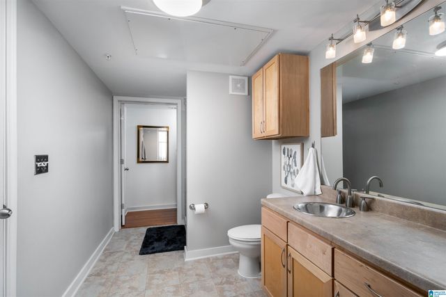 401 20th St S Apt 113, Birmingham, AL 35233