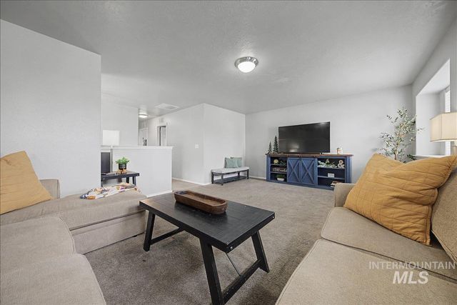 681 W Archerfield St, Meridian, ID 83646