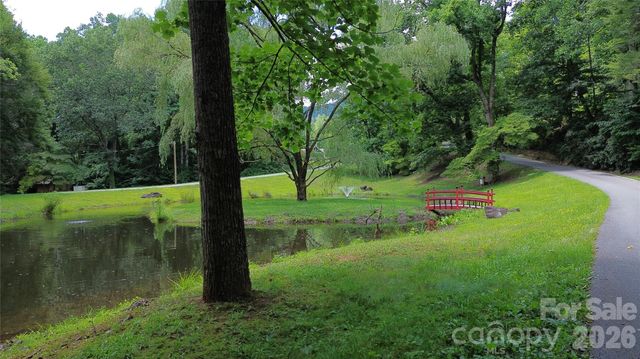 32 Great Aspen Way, Black Mountain, NC 28711