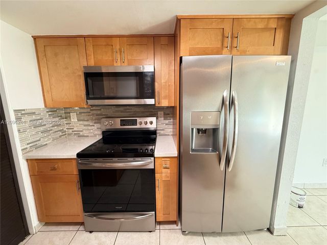 11750 SW 18th Street 208-1, Miami, FL 33175