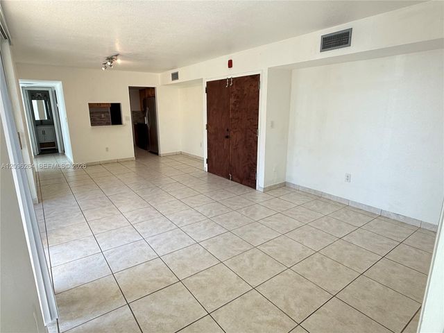 11750 SW 18th Street 208-1, Miami, FL 33175