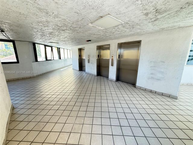 11750 SW 18th Street 208-1, Miami, FL 33175