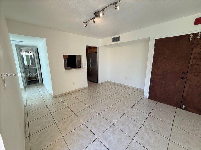11750 SW 18th Street 208-1, Miami, FL 33175