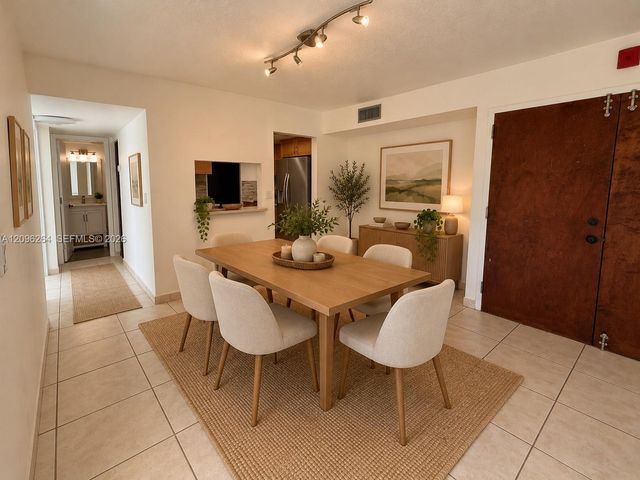 11750 SW 18th Street 208-1, Miami, FL 33175