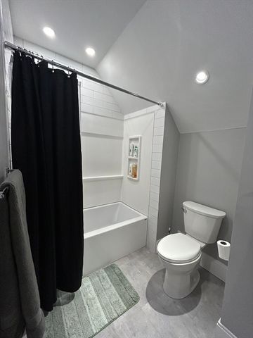 319 Washington St. 3, Somerville, MA 02143