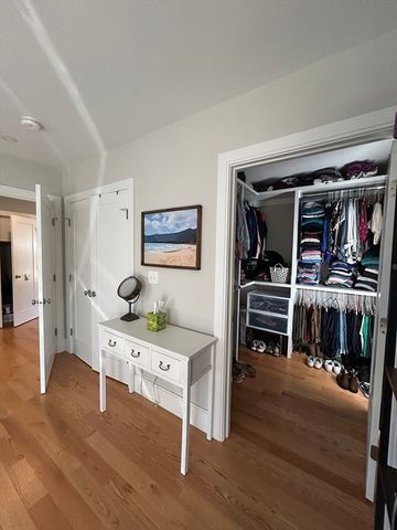 319 Washington St. 3, Somerville, MA 02143