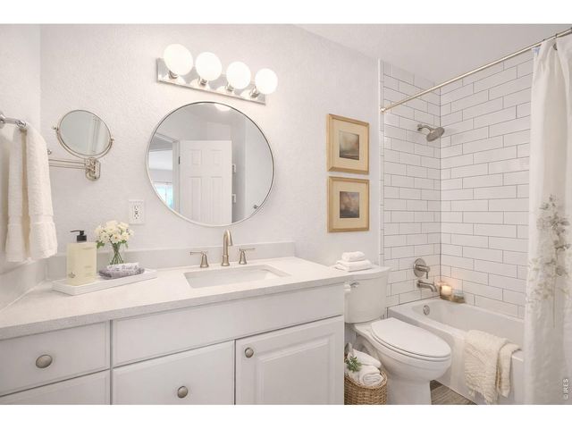 2808 Eaton St, Wheat Ridge, CO 80214