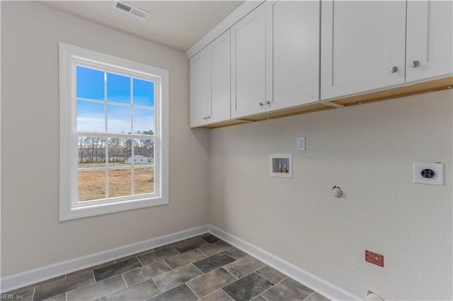 6309 Freeman AVE, Suffolk, VA 23435