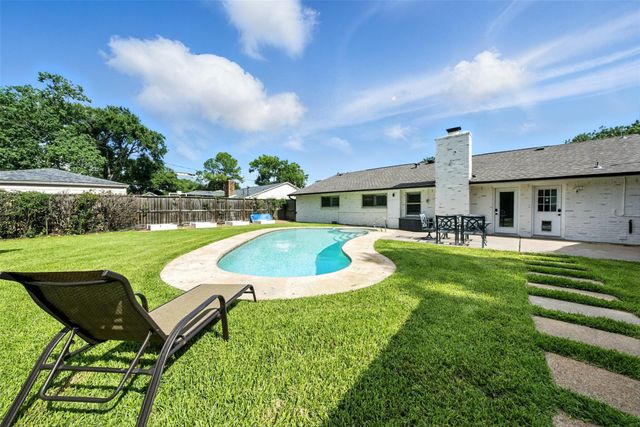 10718 Chevy Chase Drive, Houston, TX 77042