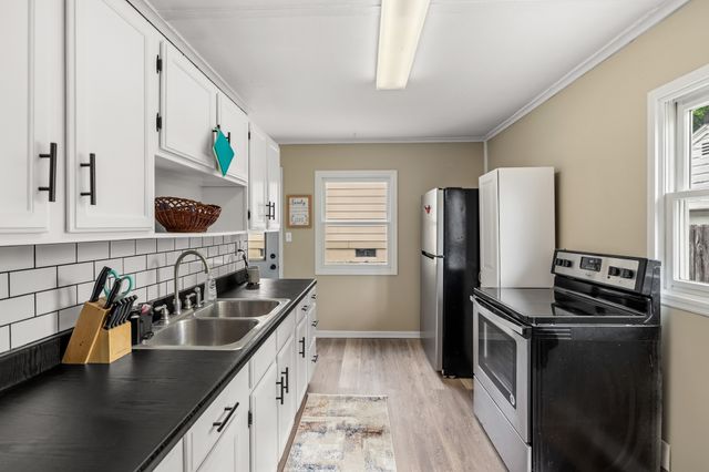 1513 62nd Street, Des Moines, IA 50311