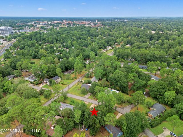 2004 Ridgeway Lane, Hattiesburg, MS 39401