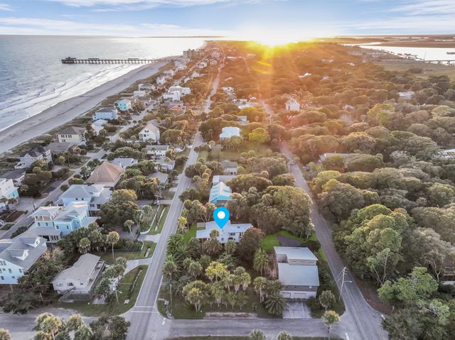 418 E Ashley Avenue, Folly Beach, SC 29439