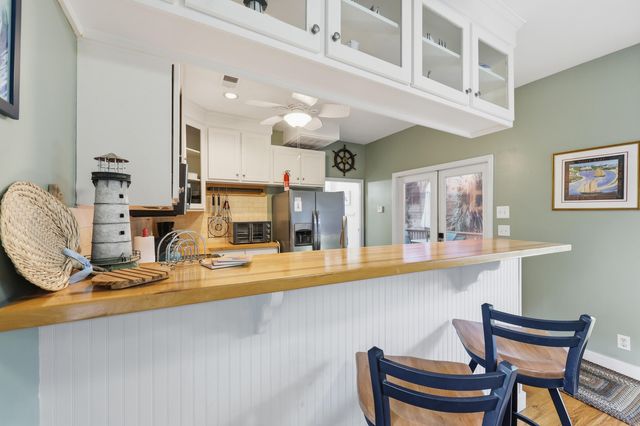 418 E Ashley Avenue, Folly Beach, SC 29439