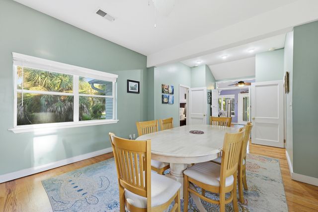 418 E Ashley Avenue, Folly Beach, SC 29439