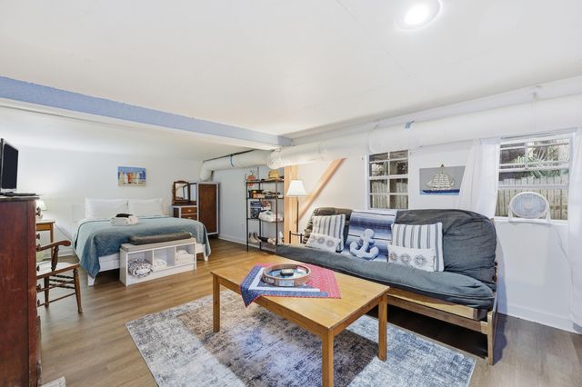 418 E Ashley Avenue, Folly Beach, SC 29439