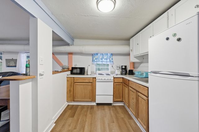 418 E Ashley Avenue, Folly Beach, SC 29439