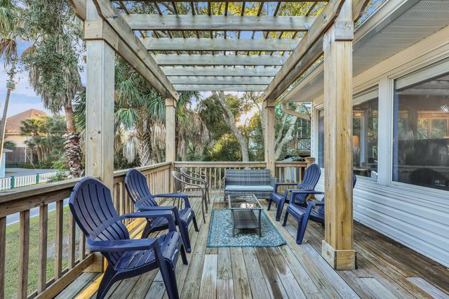 418 E Ashley Avenue, Folly Beach, SC 29439