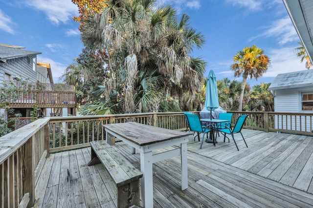 418 E Ashley Avenue, Folly Beach, SC 29439