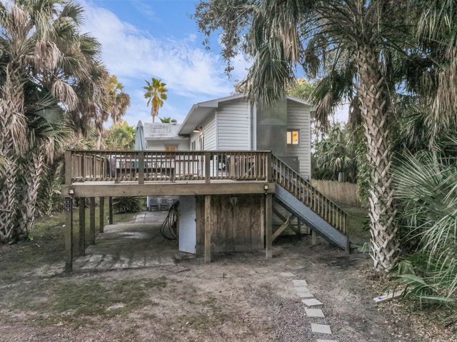 418 E Ashley Avenue, Folly Beach, SC 29439