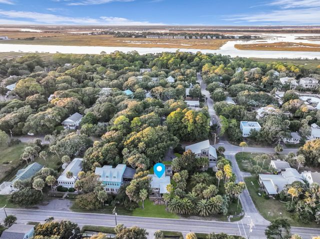 418 E Ashley Avenue, Folly Beach, SC 29439
