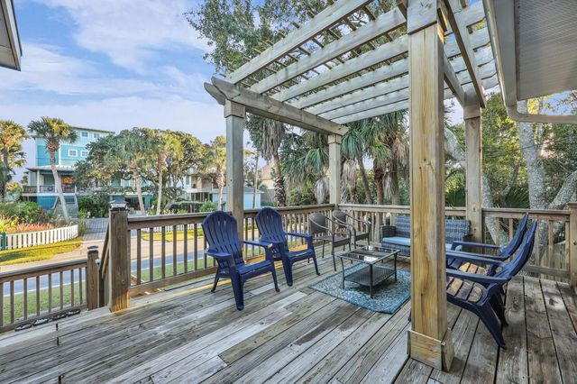 418 E Ashley Avenue, Folly Beach, SC 29439