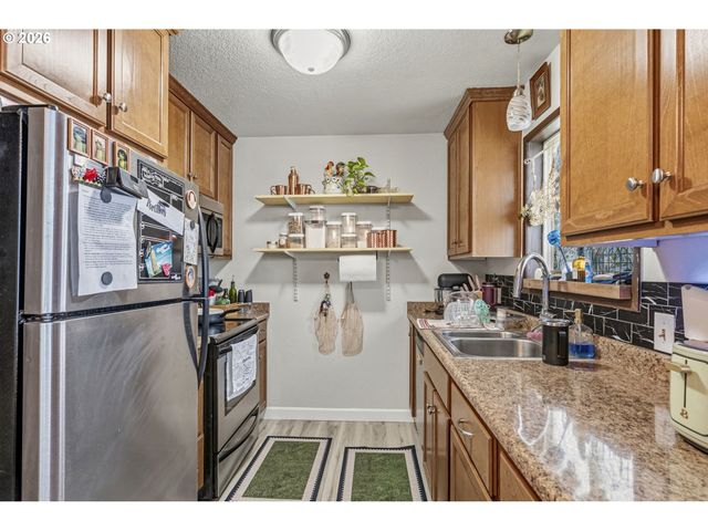 733 DELAWARE St, Longview, WA 98632