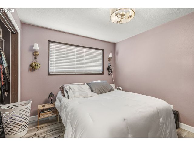 733 DELAWARE St, Longview, WA 98632